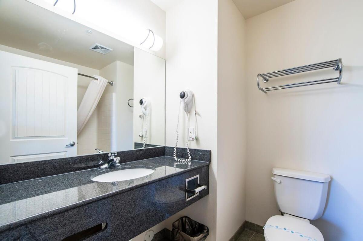 Vistas 107- Modern Studio Sleeps 3 With Style Sierra Vista Bagian luar foto